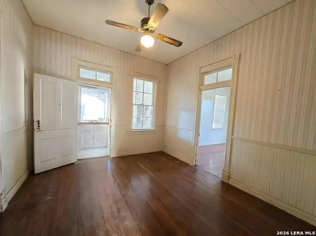 530 Doeppenschmidt, New Braunfels, TX 78132 - #2