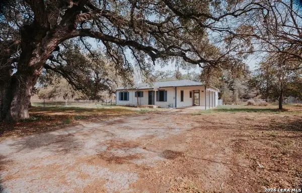 149 Carroll, Poth, TX 78147