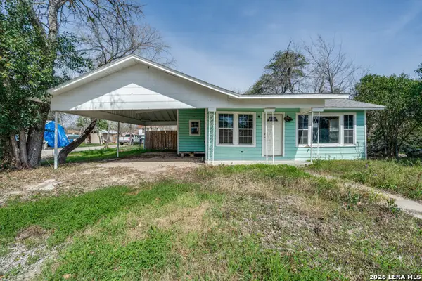 630 E Ireland, Seguin, TX 78155