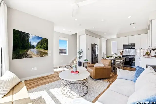 1208 N Academy Ave #UNIT 2201, New Braunfels, TX 78130 - #2