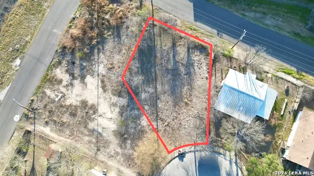 474 Angela St, San Antonio, TX 78207 - #3