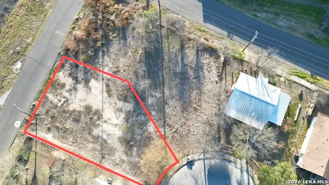 450 Angela St, San Antonio, TX 78207 - #3