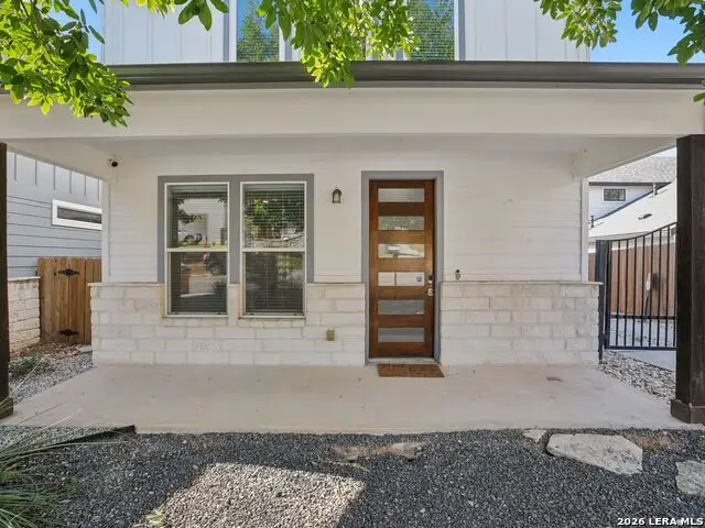 1206 Deloney #APT B, Austin, TX 78721 - #2