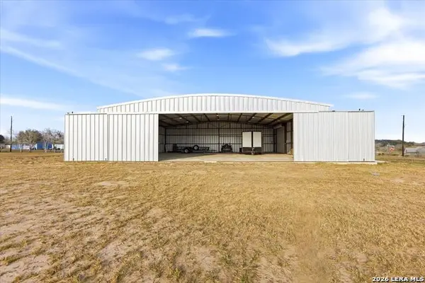 101 Gallant Fox, Sandia, TX 78383