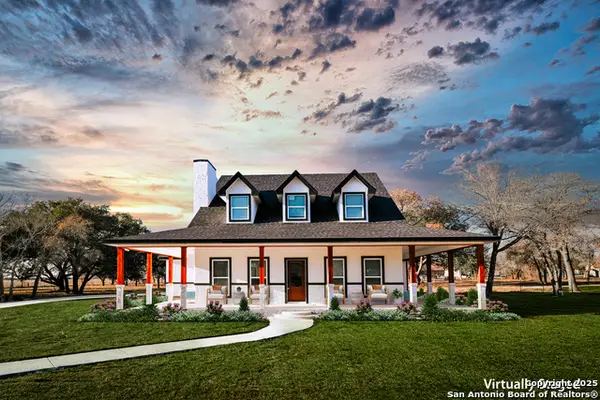 140 County Road 6871, Natalia, TX 78059