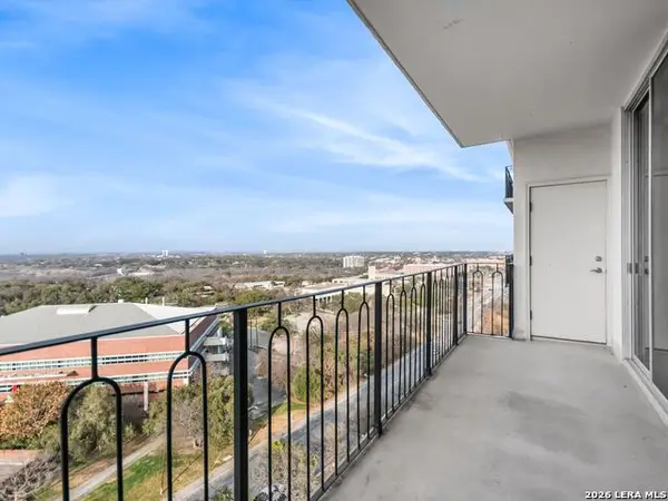 700 E Hildebrand Avenue #1204, San Antonio, TX 78212