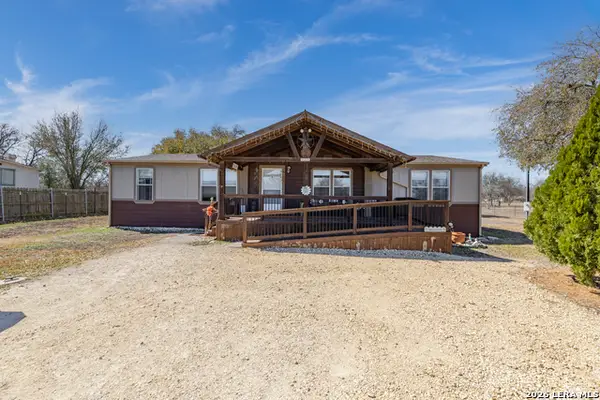 494 County Road 4638, Hondo, TX 78861