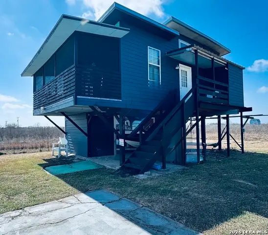 126 Washington Ave, Port LaVaca, TX 77979