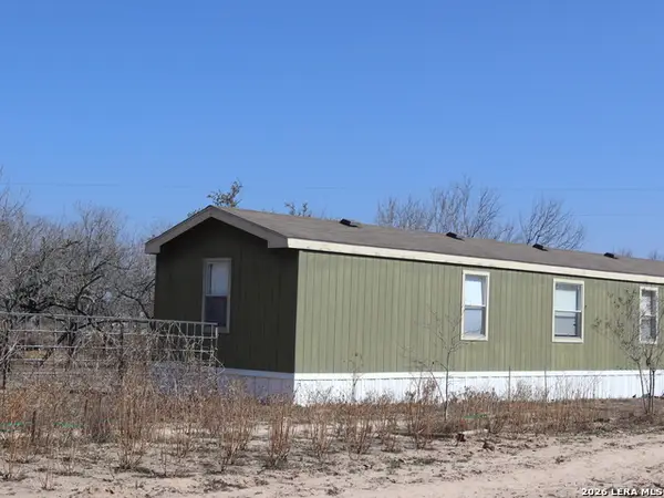 1580 Rendon, Poteet, TX 78065