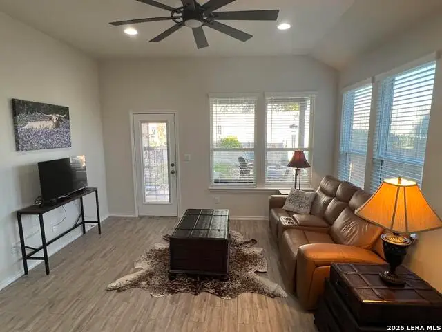 326 Aberdeen, Boerne, TX 78015 - #2