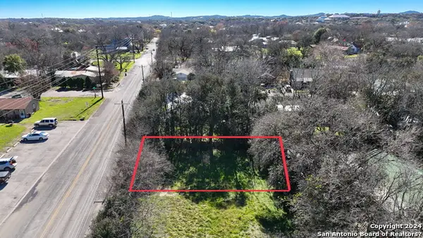 314 S Plant Ave, Boerne, TX 78006