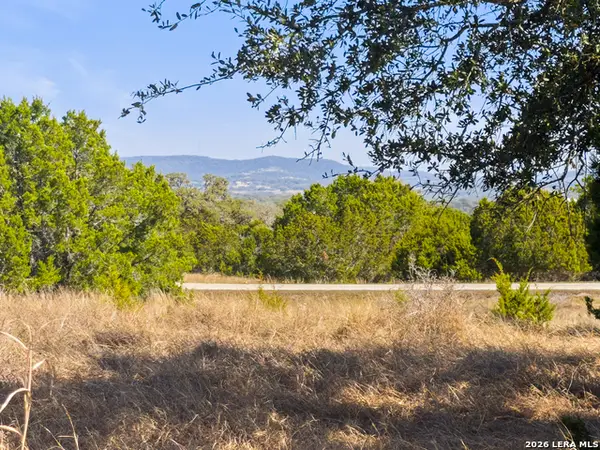 1046 Buckskin Trail, Bandera, TX 78003