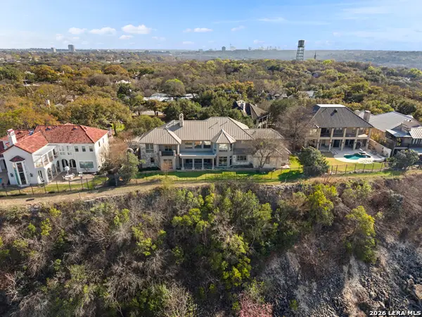 7 Oxford Hall, San Antonio, TX 78209