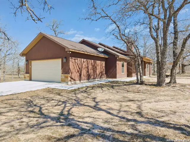 2127 Bentwood, Floresville, TX 78114 - #2