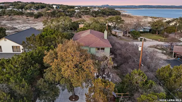 1211 Sherwood, Canyon Lake, TX 78133