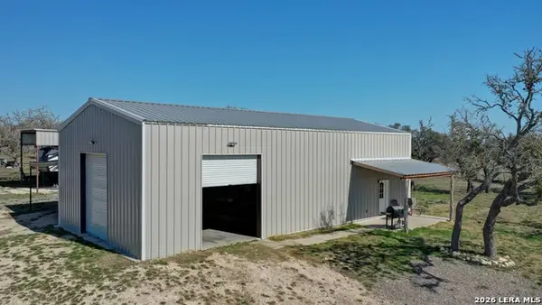 200 Mosel, Harper, TX 78631