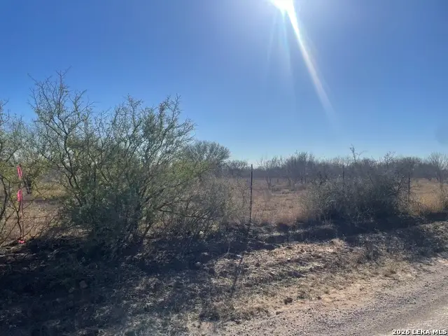 1432 Cr 326 & Cr 327, Jourdanton, TX 78026 - #1