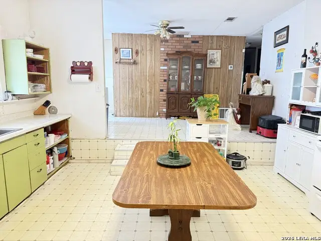 114 6th, Natalia, TX 78059 - #2