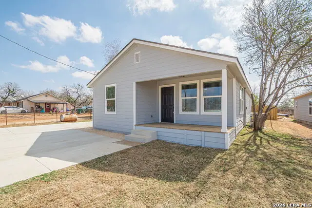 508 Hickory, Jourdanton, TX 78026 - #3