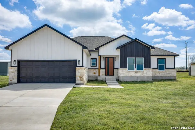 12910 Pueblo Nuevo Dr, Atascosa, TX 78002 - #1