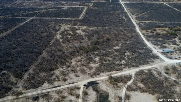 1086 Curtis Bourn, Crystal City, TX 78839