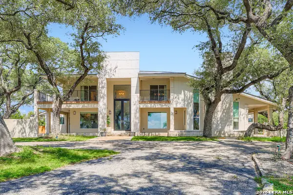 14007 Mint Trail, Hill Country Village, TX 78232