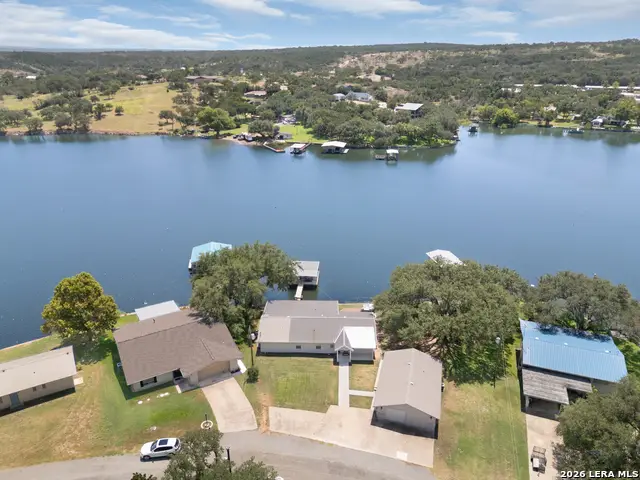 516 Island Lodges, Buchanan Dam, TX 78609 - #2
