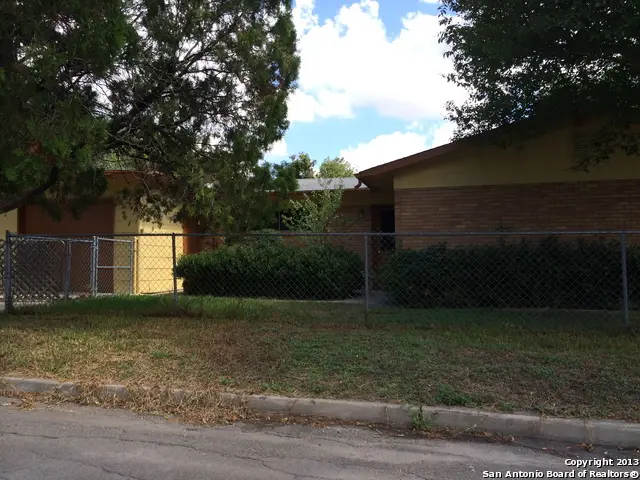 2139 Babs Dr, San Antonio, TX 78213 - #2