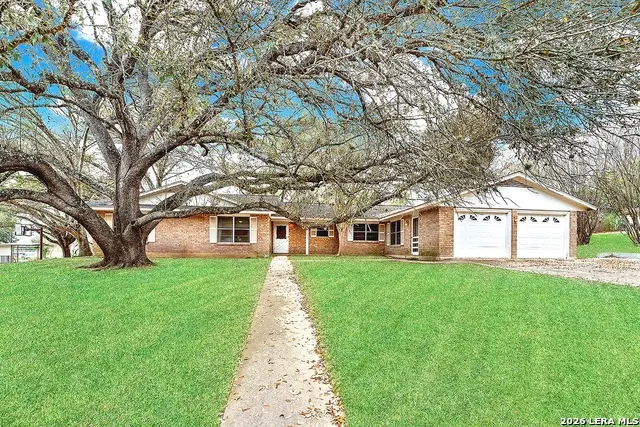 1709 Hickory, Floresville, TX 78114 - #1
