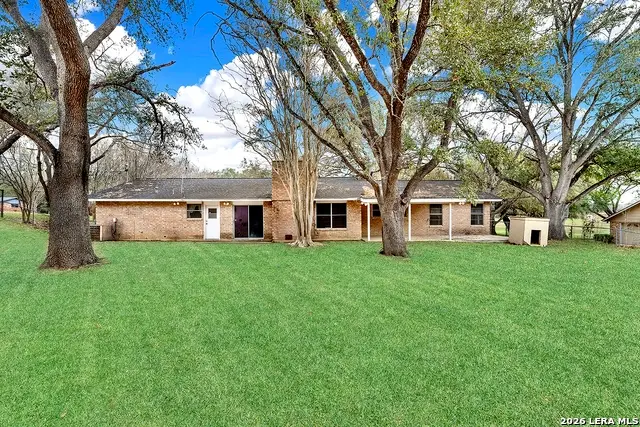 1709 Hickory, Floresville, TX 78114 - #3