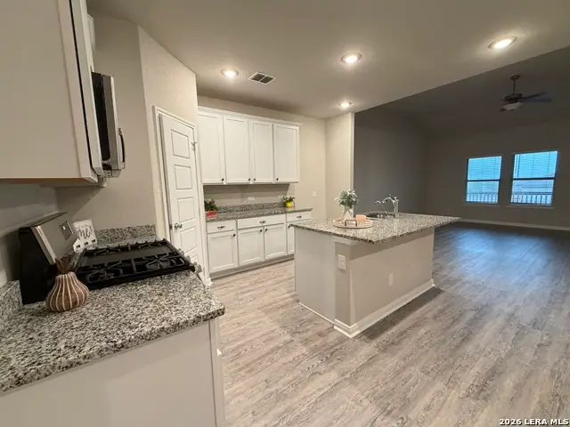 6814 Shiraz, Converse, TX 78109 - #2