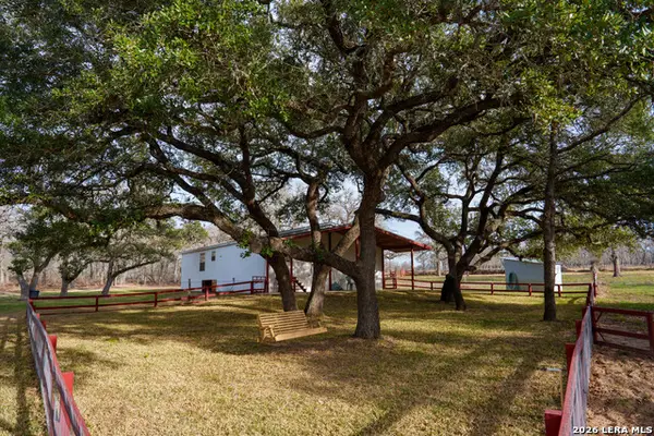 104 Longhorn, Stockdale, TX 78160