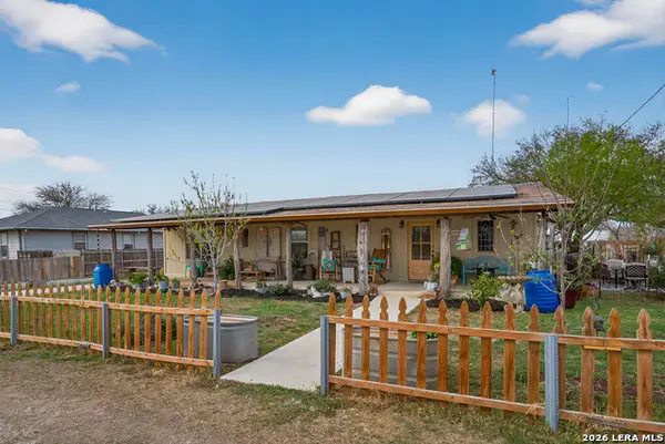 405 Coughran, Pleasanton, TX 78064