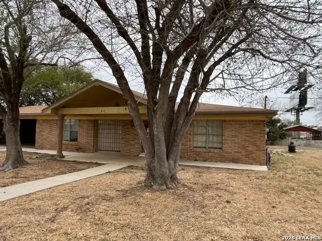 211 E Alamo, Carrizo Springs, TX 78834 - #1