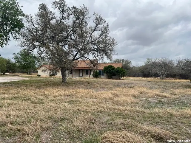 2103 Washington, Beeville, TX 78102 - #2