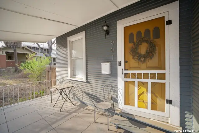 901 W Woodlawn, San Antonio, TX 78201 - #2