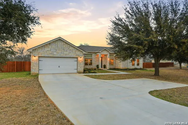 109 W Short Meadow, Lytle, TX 78052 - #3