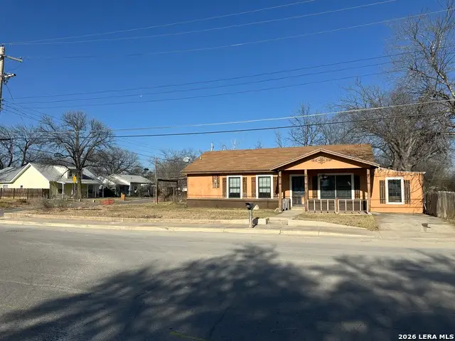 202 S 4th, Uvalde, TX 78801 - #3