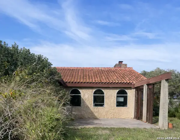 429 Yorktown, Corpus Christi, TX 78418