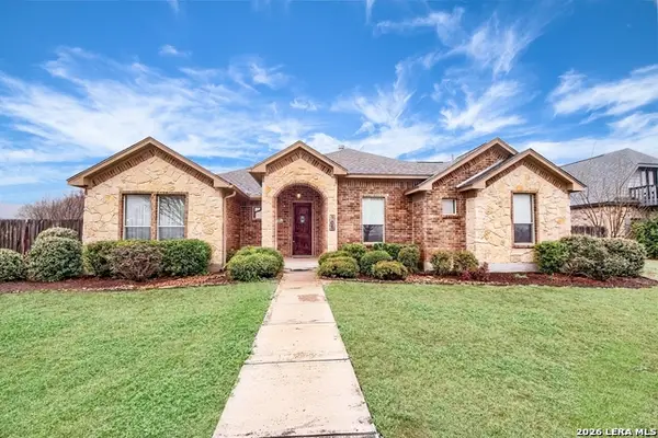 708 34th Street, Hondo, TX 78861