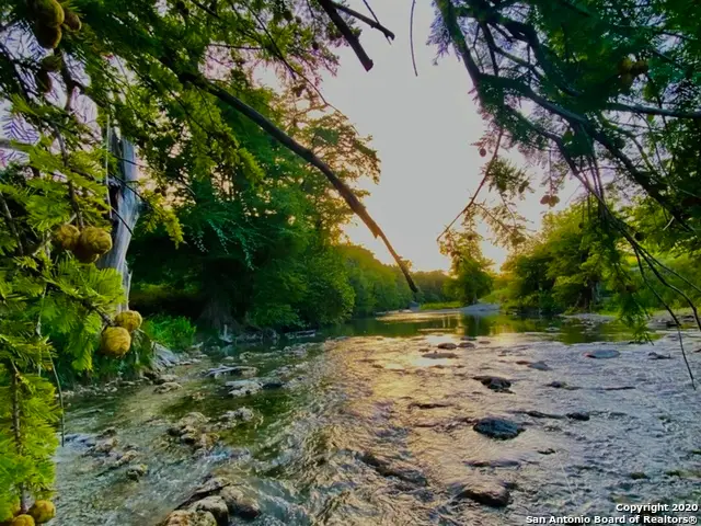 212 Hoskins, Boerne, TX 78006 - #2