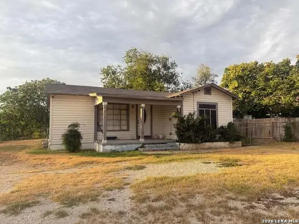 543 Hot Wells, San Antonio, TX 78223