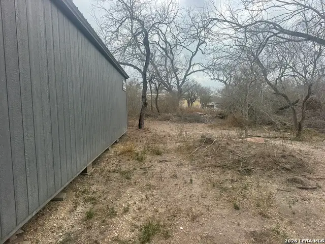 711 N Davidson, Karnes City, TX 78118 - #2