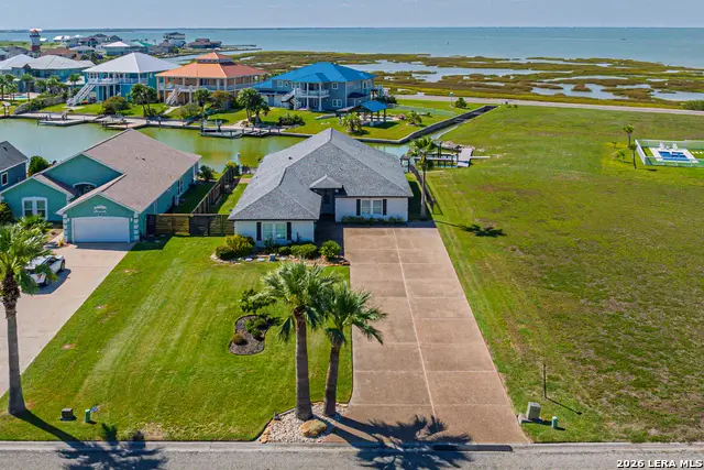 30 Peets Bend Dr, Rockport, TX 78382 - #2