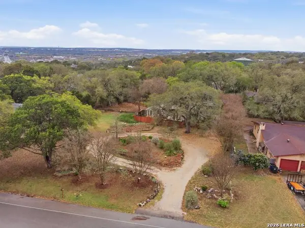 933 Fredericksburg, New Braunfels, TX 78130