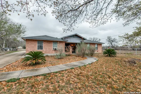 1551 W Villaret, San Antonio, TX 78224