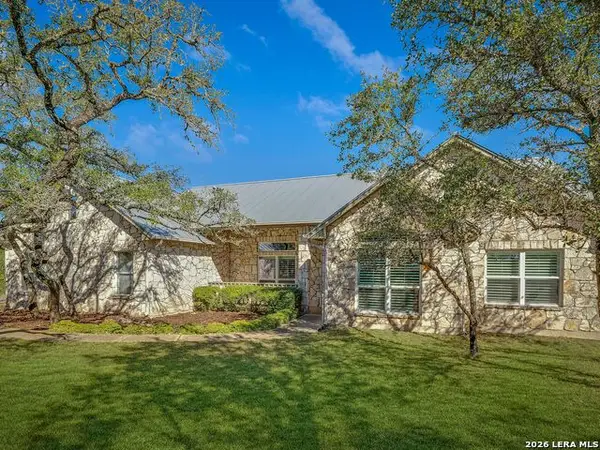 7807 Rocking Horse Ln, Boerne, TX 78015
