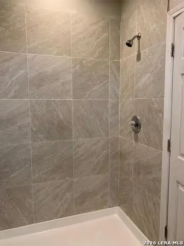 645 N San Felipe Ave, San Antonio, TX 78228 - #3