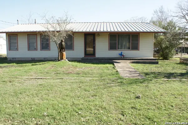 705 Altgelt, Comfort, TX 78013
