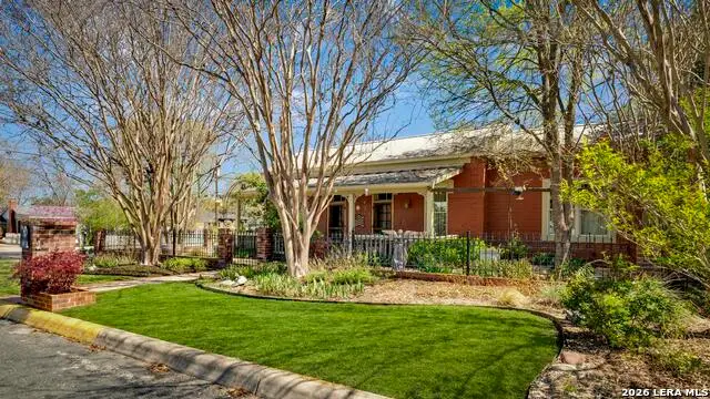 101 Landa, Boerne, TX 78006 - #1